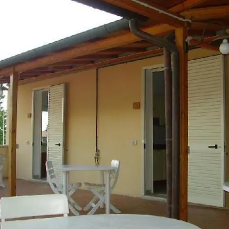 Rosmari Bilo 06 Resort Castelletto Di Brenzone